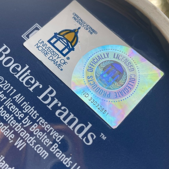 Boelter Brands Collegiate 2011 Notre Dame Sculpted Relief 16 oz Mug - Picture 14 of 15